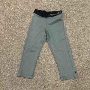 NWOT Nike pro dri fit cropped leggings